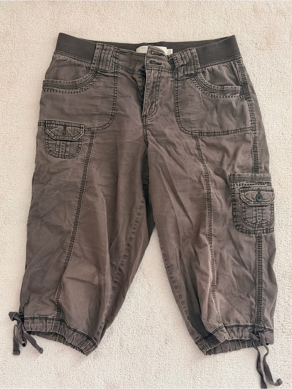 Vintage Sonoma Women’s Y2K Style Brown Cargo Capri Pants 10